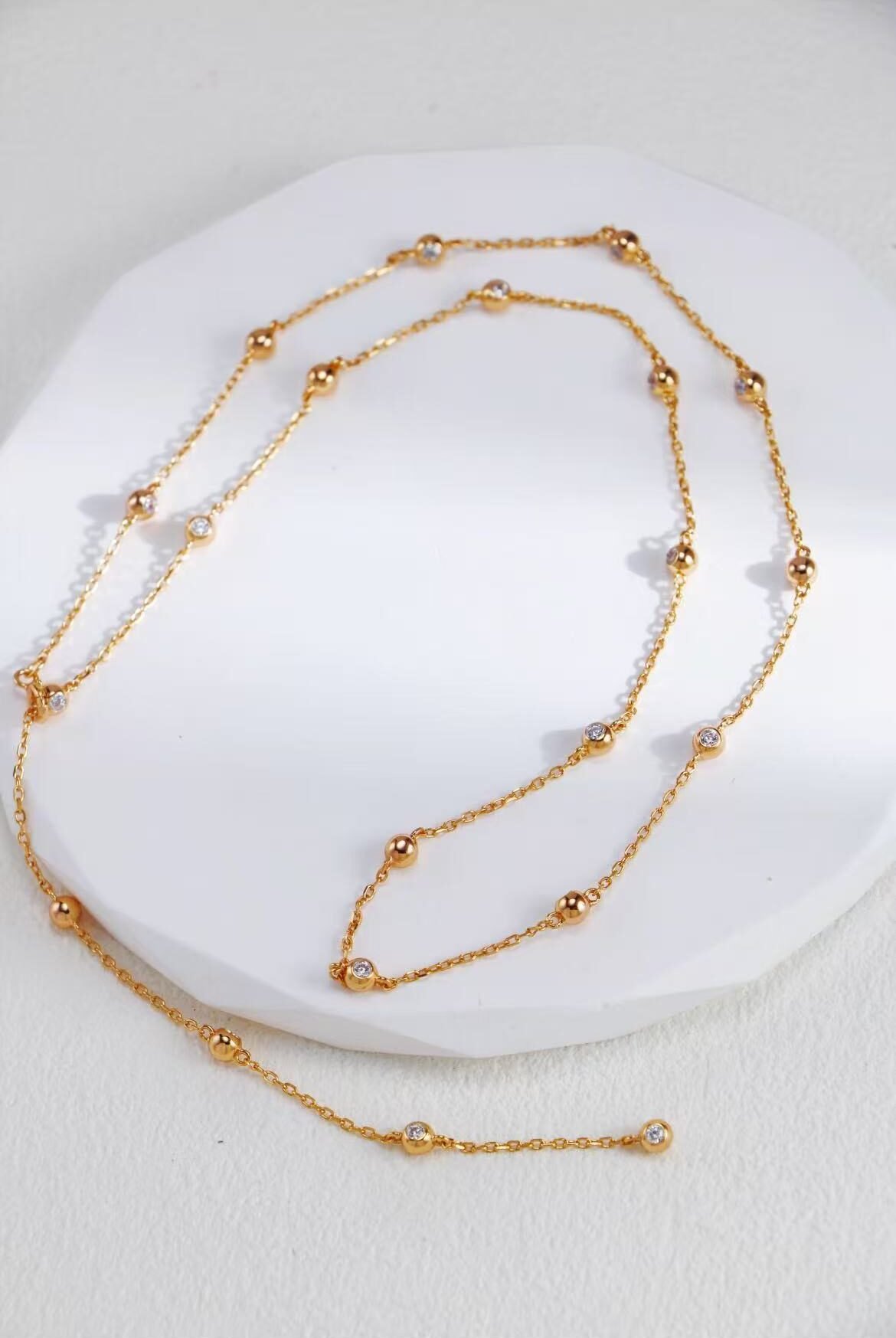 Halskette mit kleinen Kugeln - Image 4